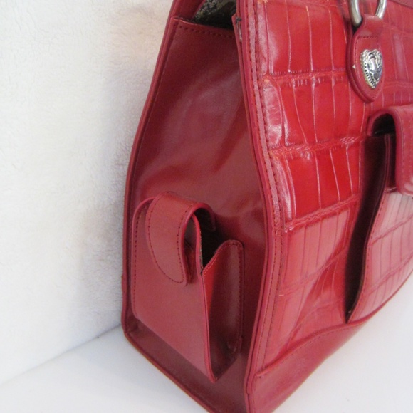 Red Faux Leather Crocodile Heart Accent Zipper Closure Double Handle Tote - Picture 3 of 11